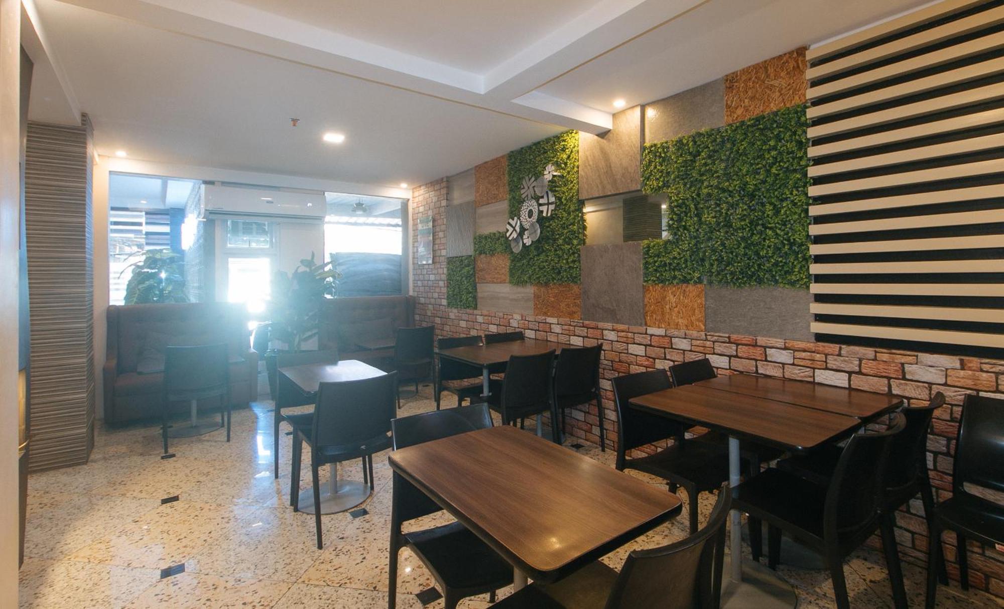 Reddoorz Plus At Seventy Five Inn Near Manila Airport Paranaque City Exterior photo