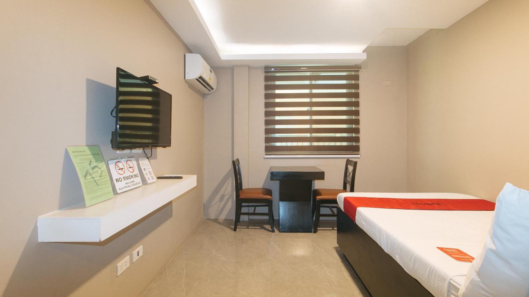 Reddoorz Plus At Seventy Five Inn Near Manila Airport Paranaque City Exterior photo