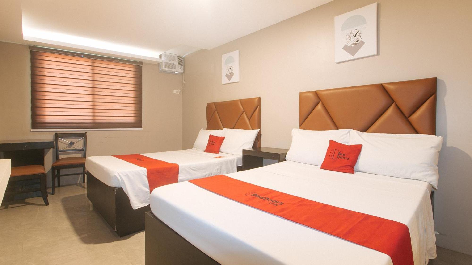 Reddoorz Plus At Seventy Five Inn Near Manila Airport Paranaque City Exterior photo
