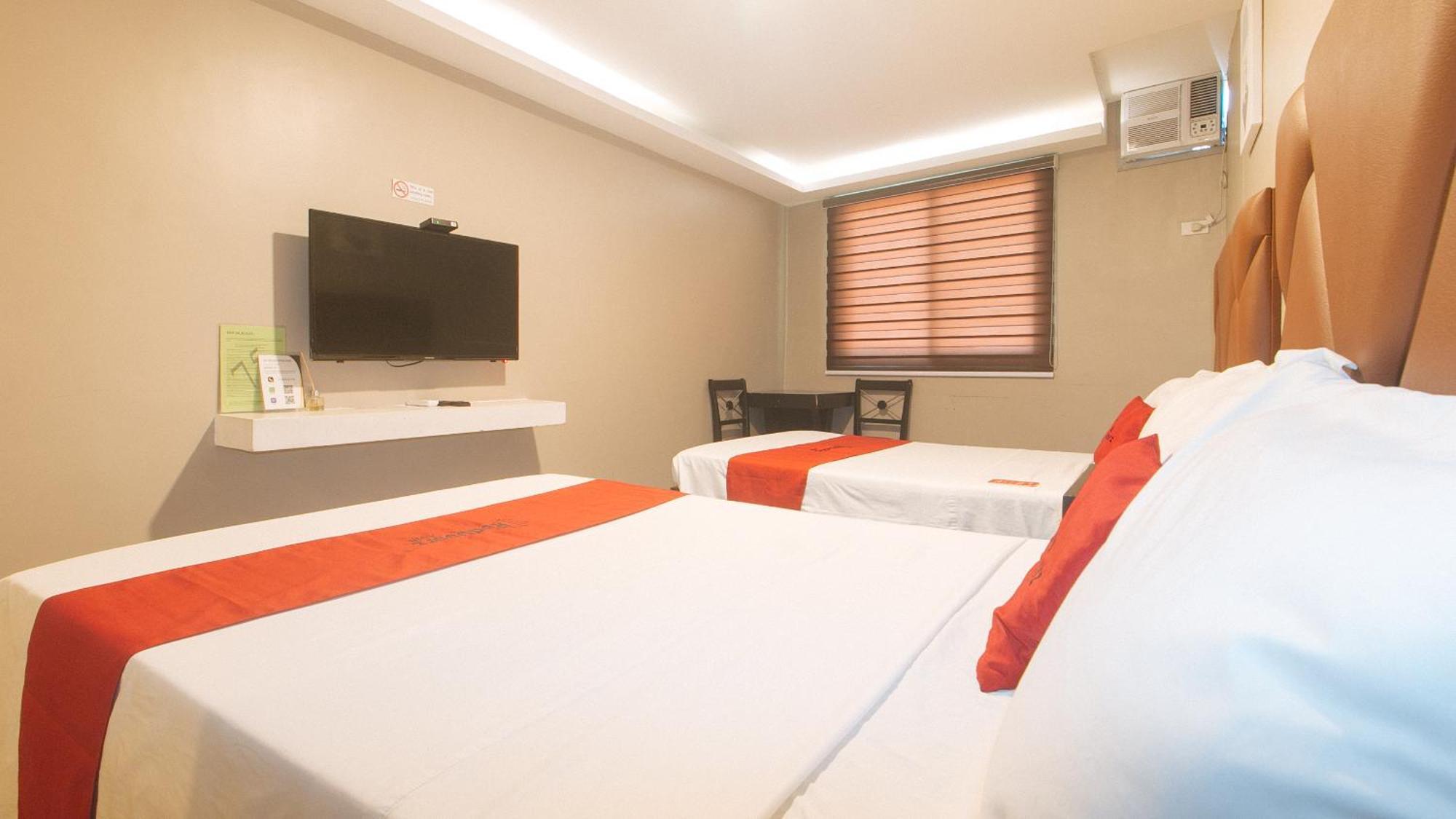 Reddoorz Plus At Seventy Five Inn Near Manila Airport Paranaque City Exterior photo